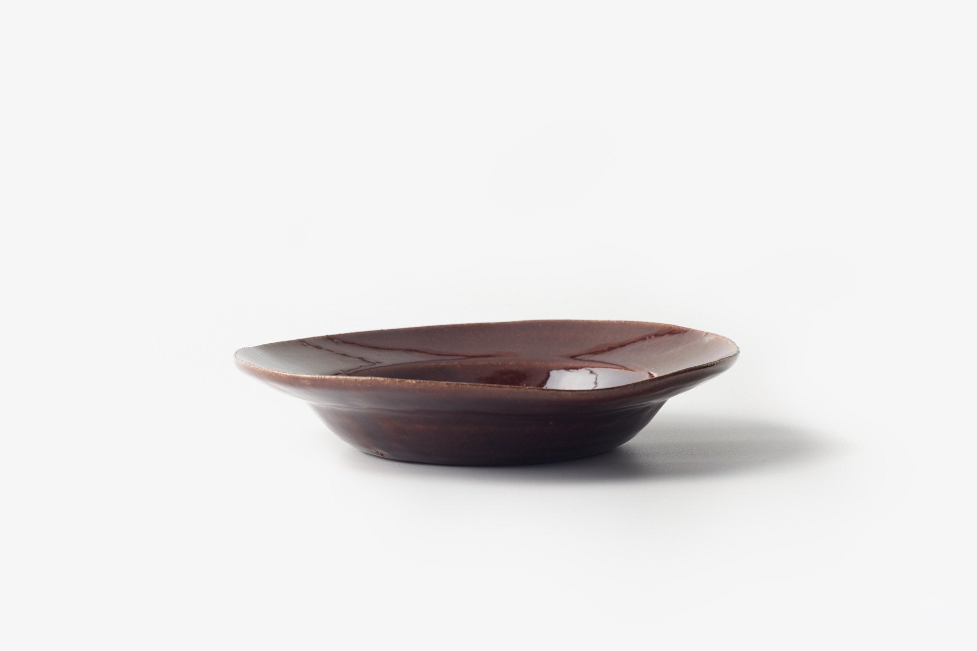 大江憲一/8寸リム皿/茶