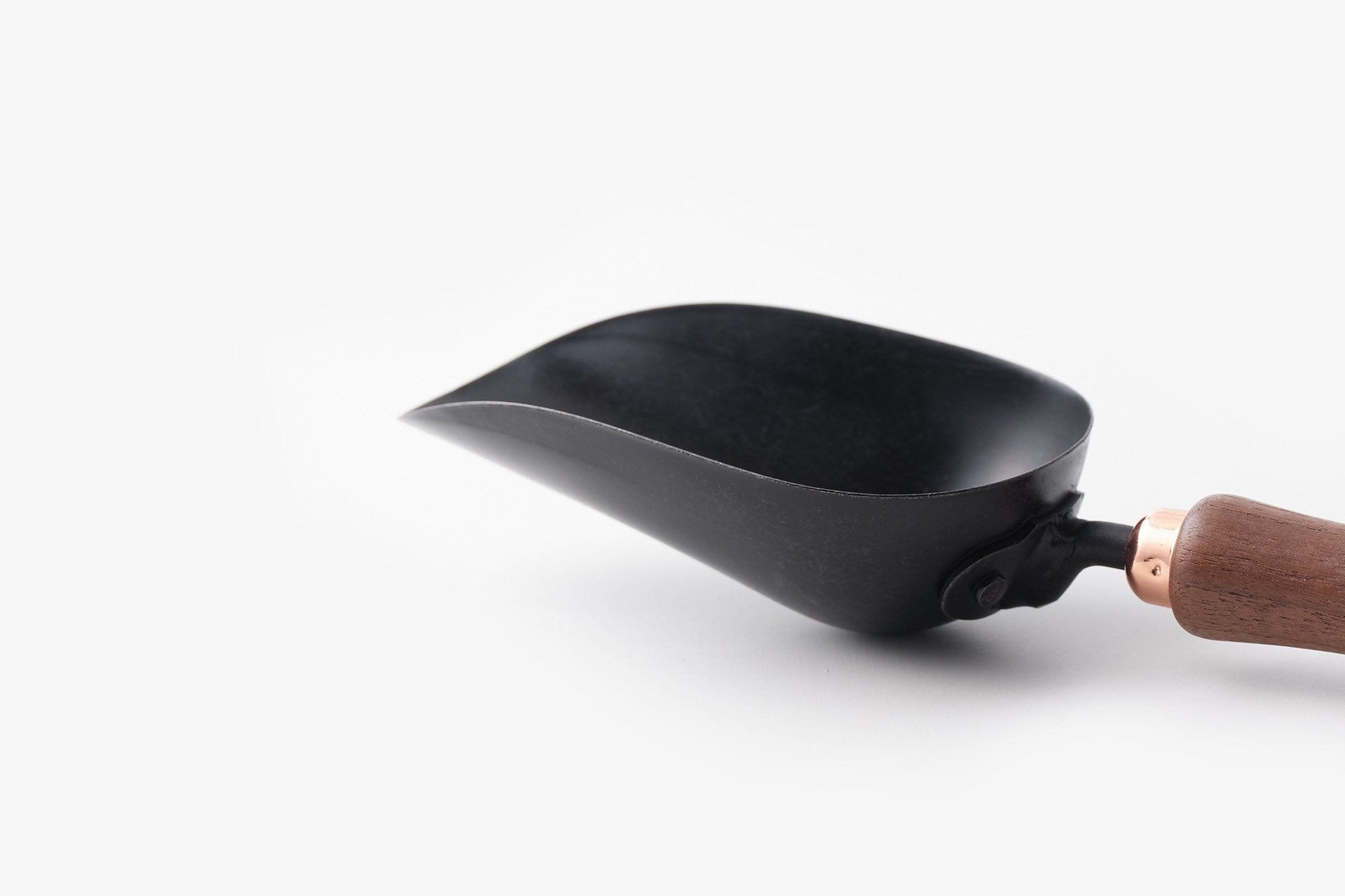 BAREBONES/ガーデンスクープ