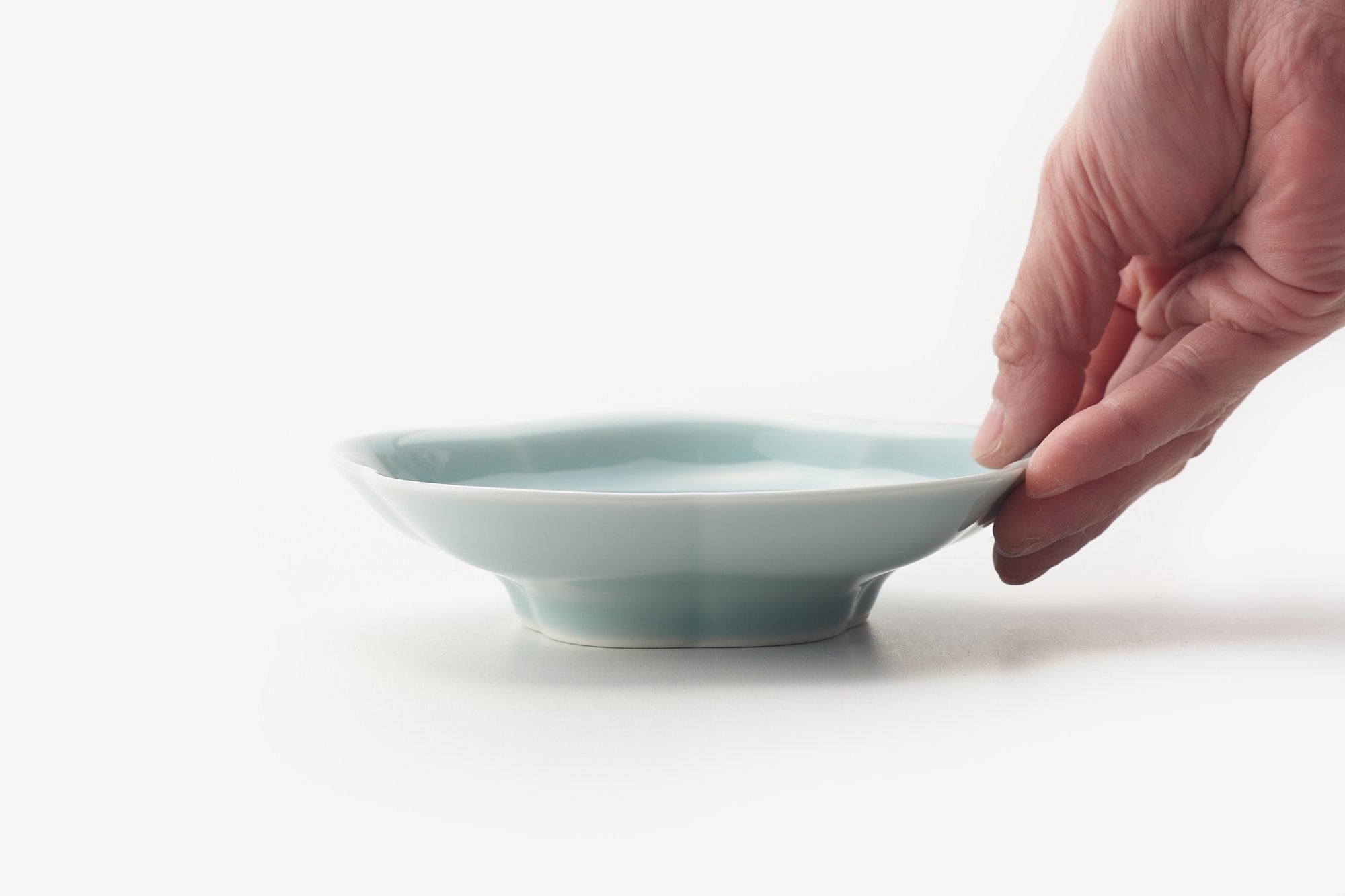 鍋島虎仙窯/高台皿/鍋島青磁 /乙なもの