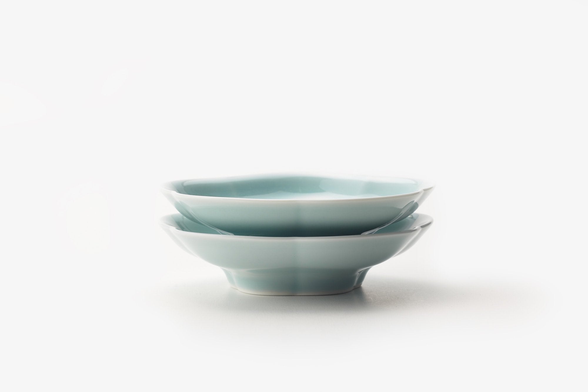 鍋島虎仙窯/高台皿/鍋島青磁 /乙なもの