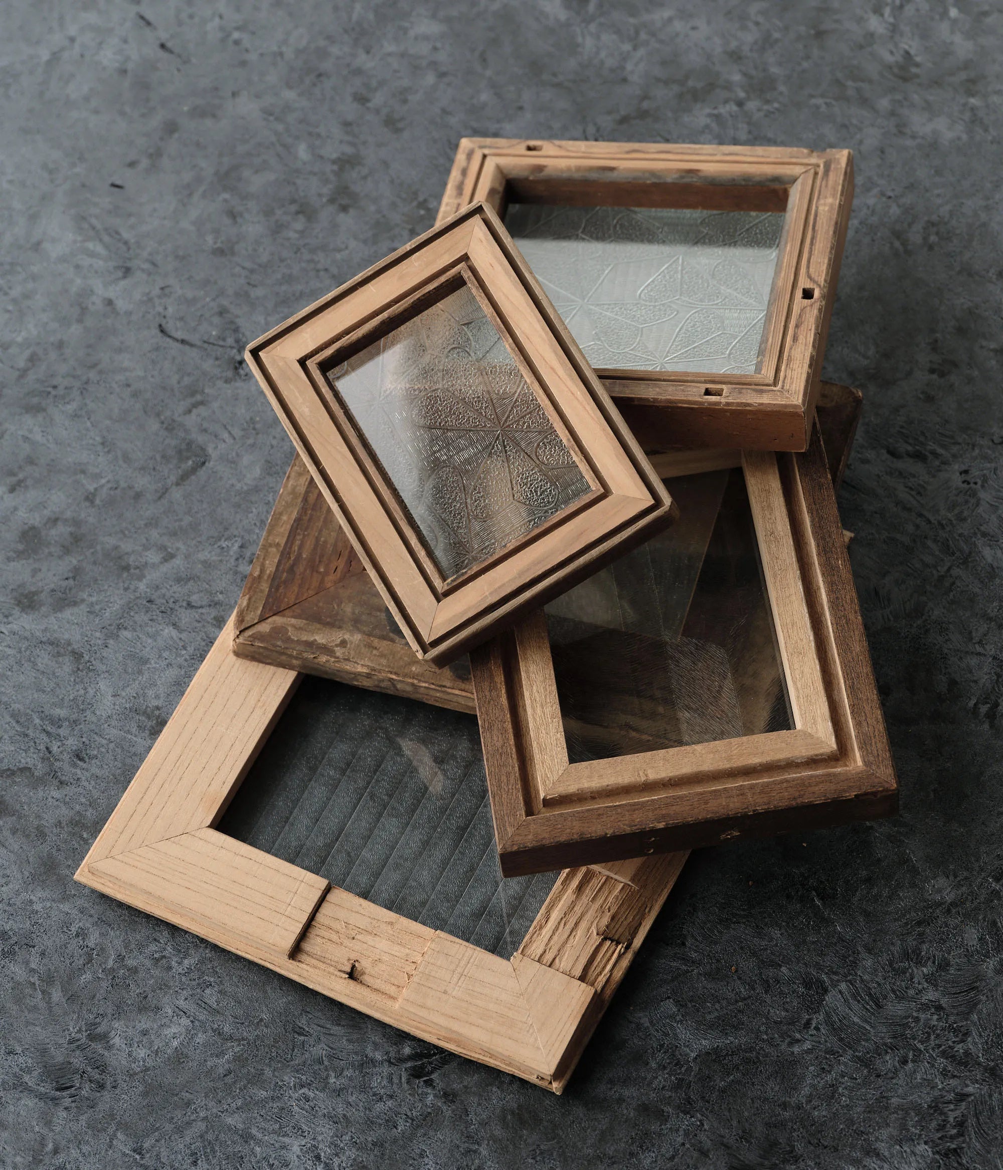 Rebuilding Center JAPAN/古材フレーム