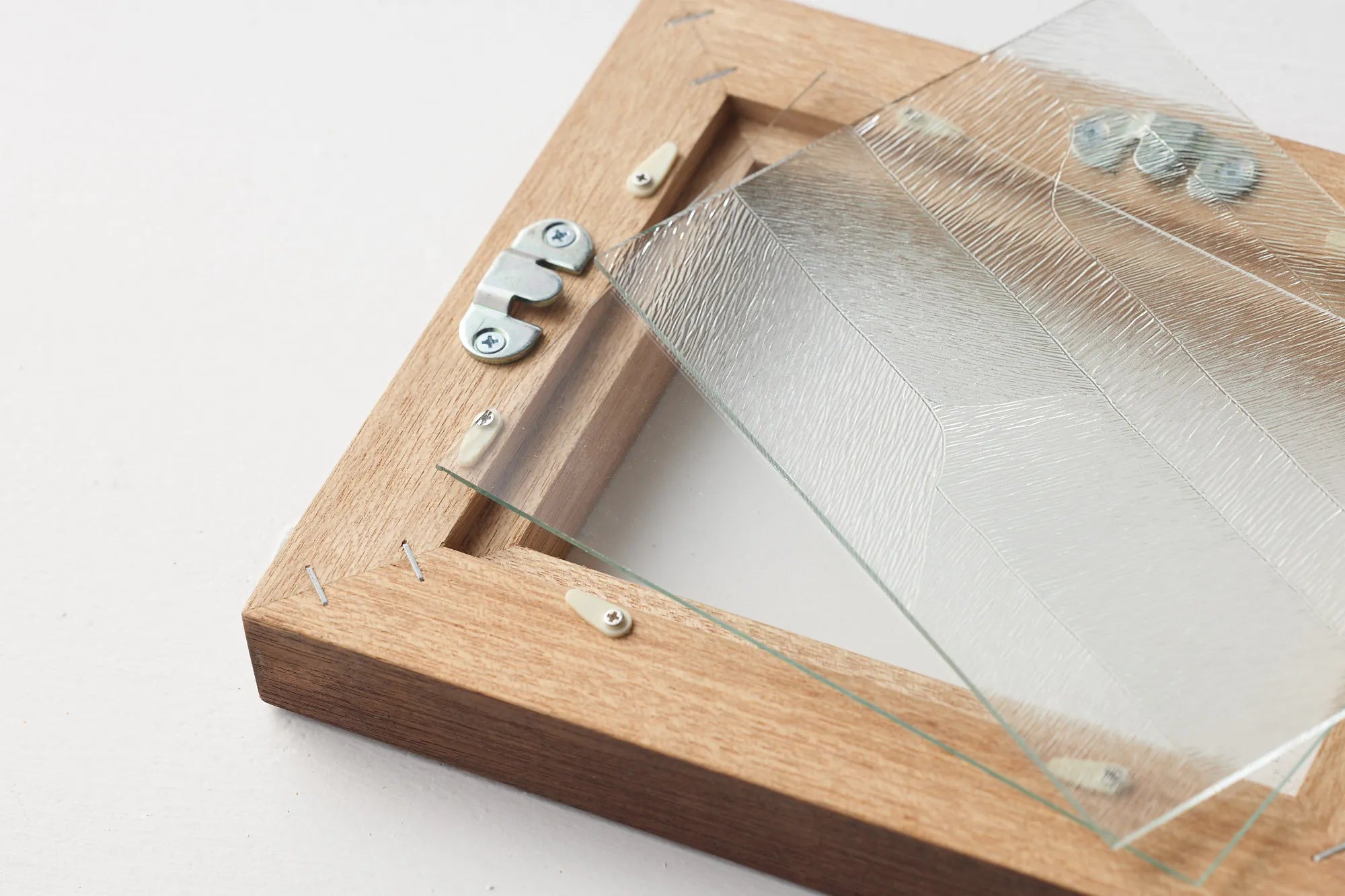 Rebuilding Center JAPAN/古材フレーム