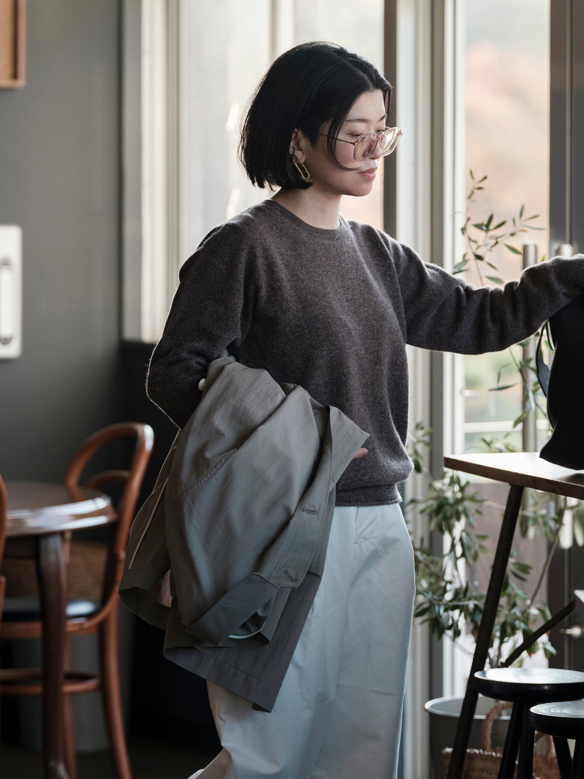 石徹白洋品店/クルーネックセーター/メリノウール/タスマニアブラウン