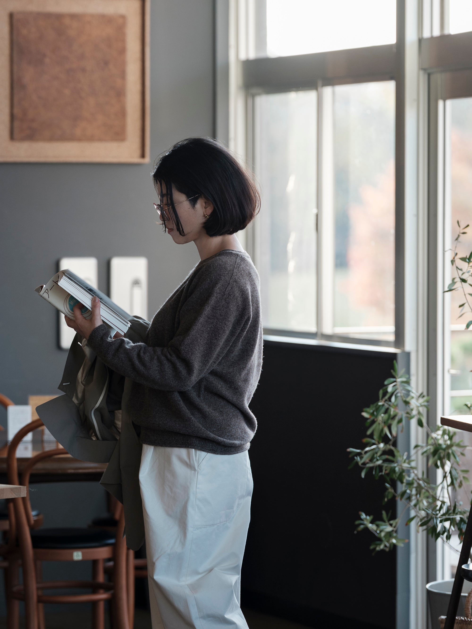 石徹白洋品店/クルーネックセーター/メリノウール/タスマニアブラウン