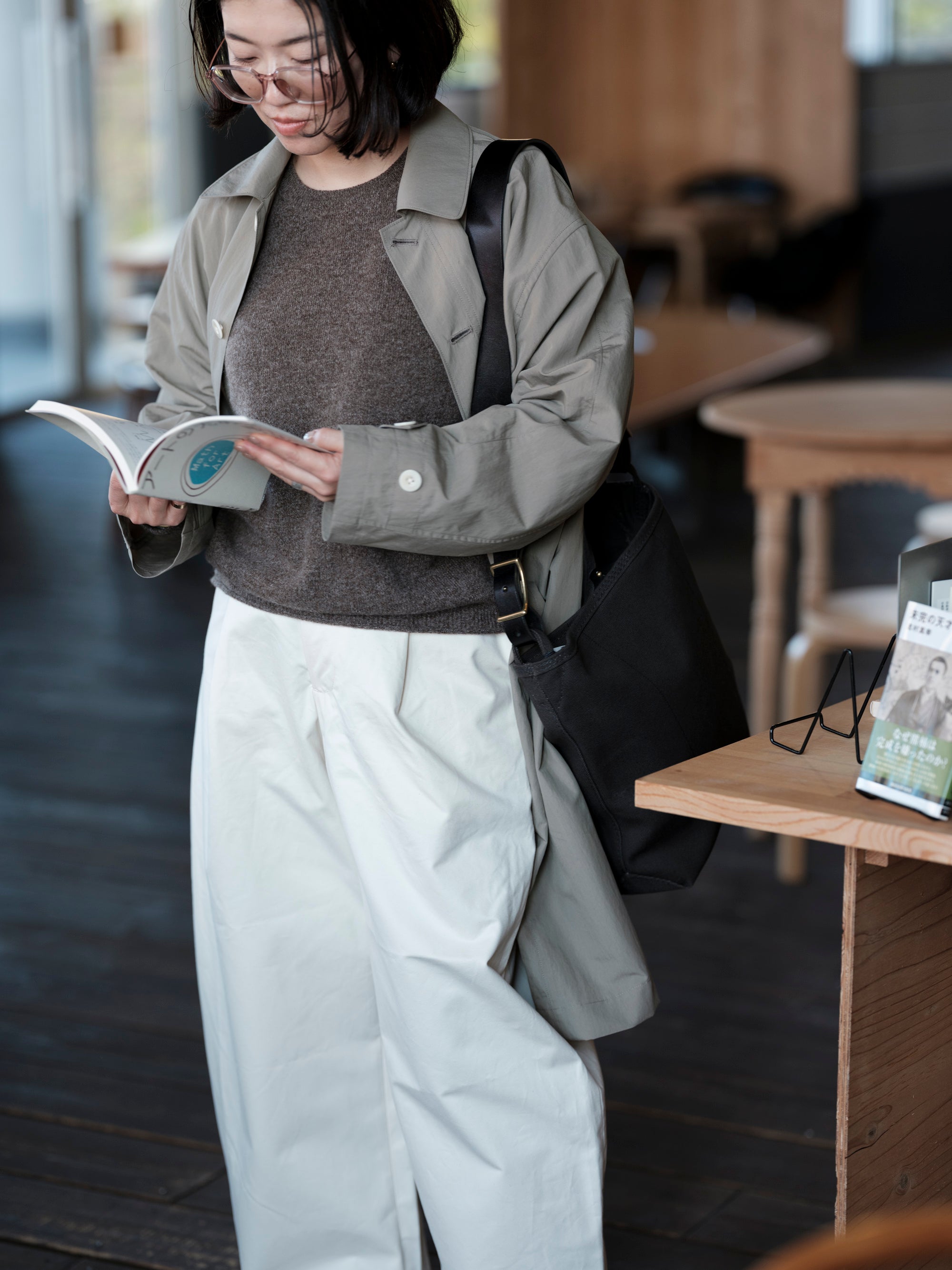 石徹白洋品店/クルーネックセーター/メリノウール/タスマニアブラウン