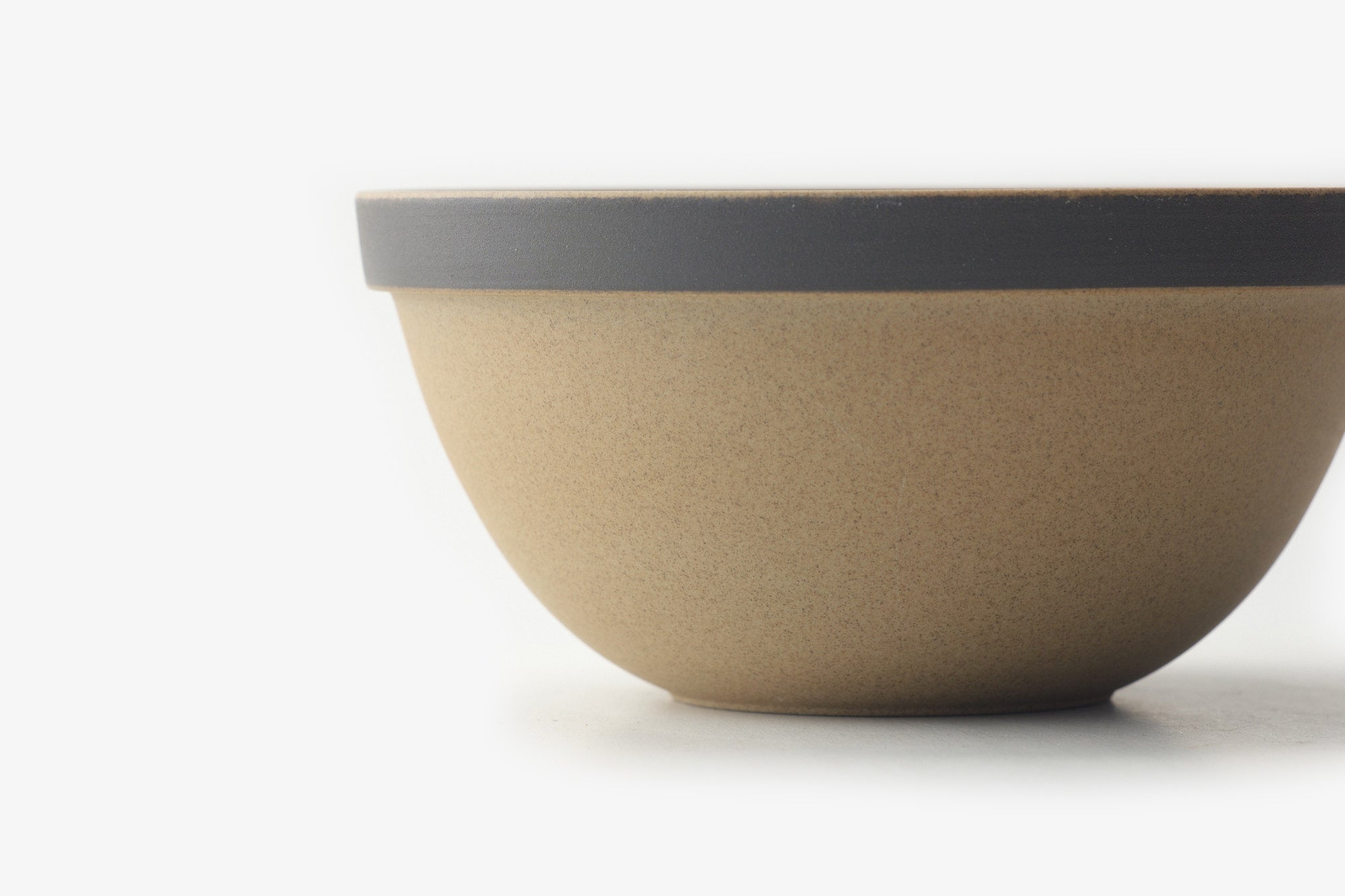 HASAMI PORCELAIN/ディープラウンドボウル/18.5cm/乙なもの