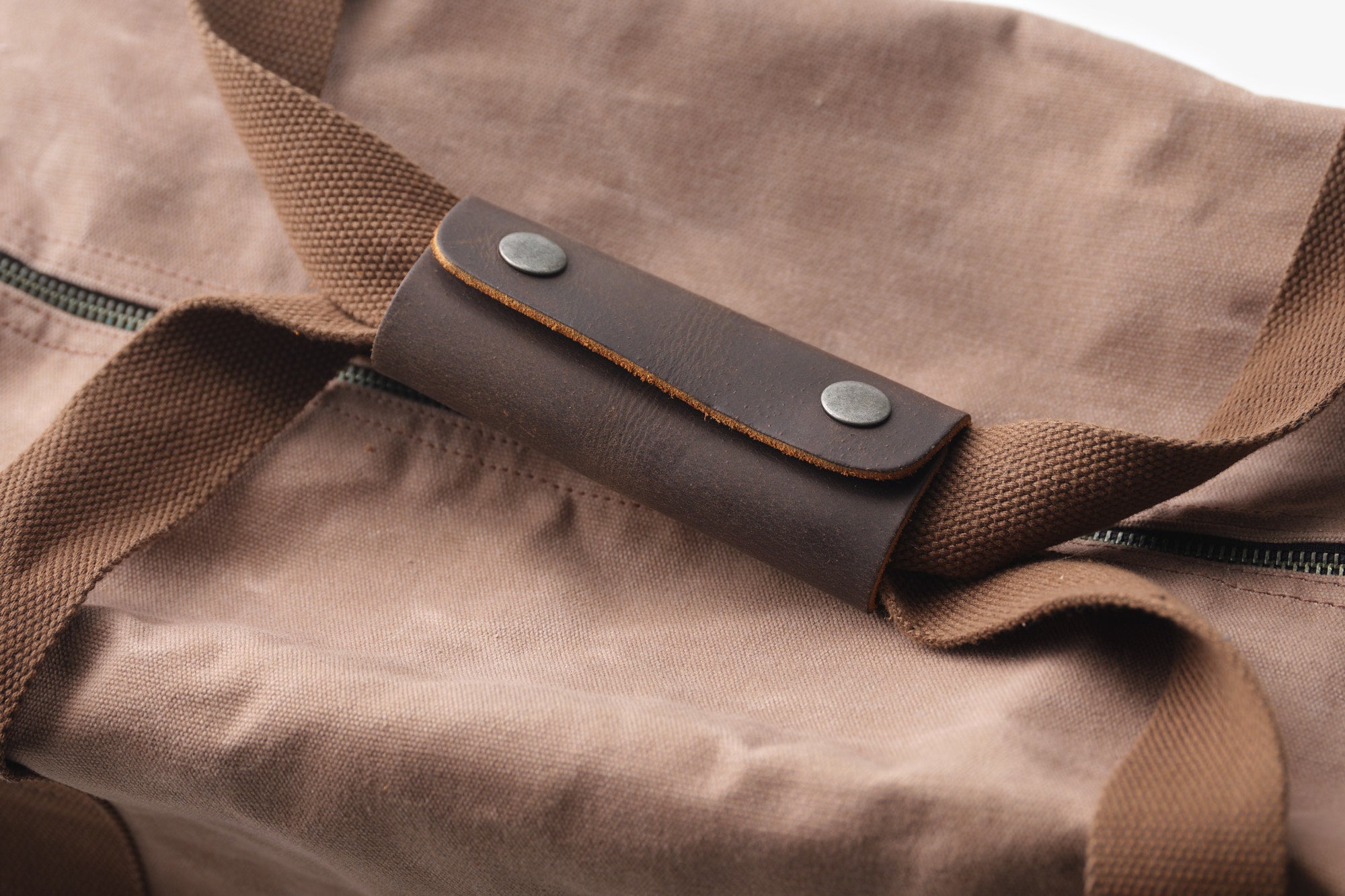 BAREBONES/ニーラム ダッフル