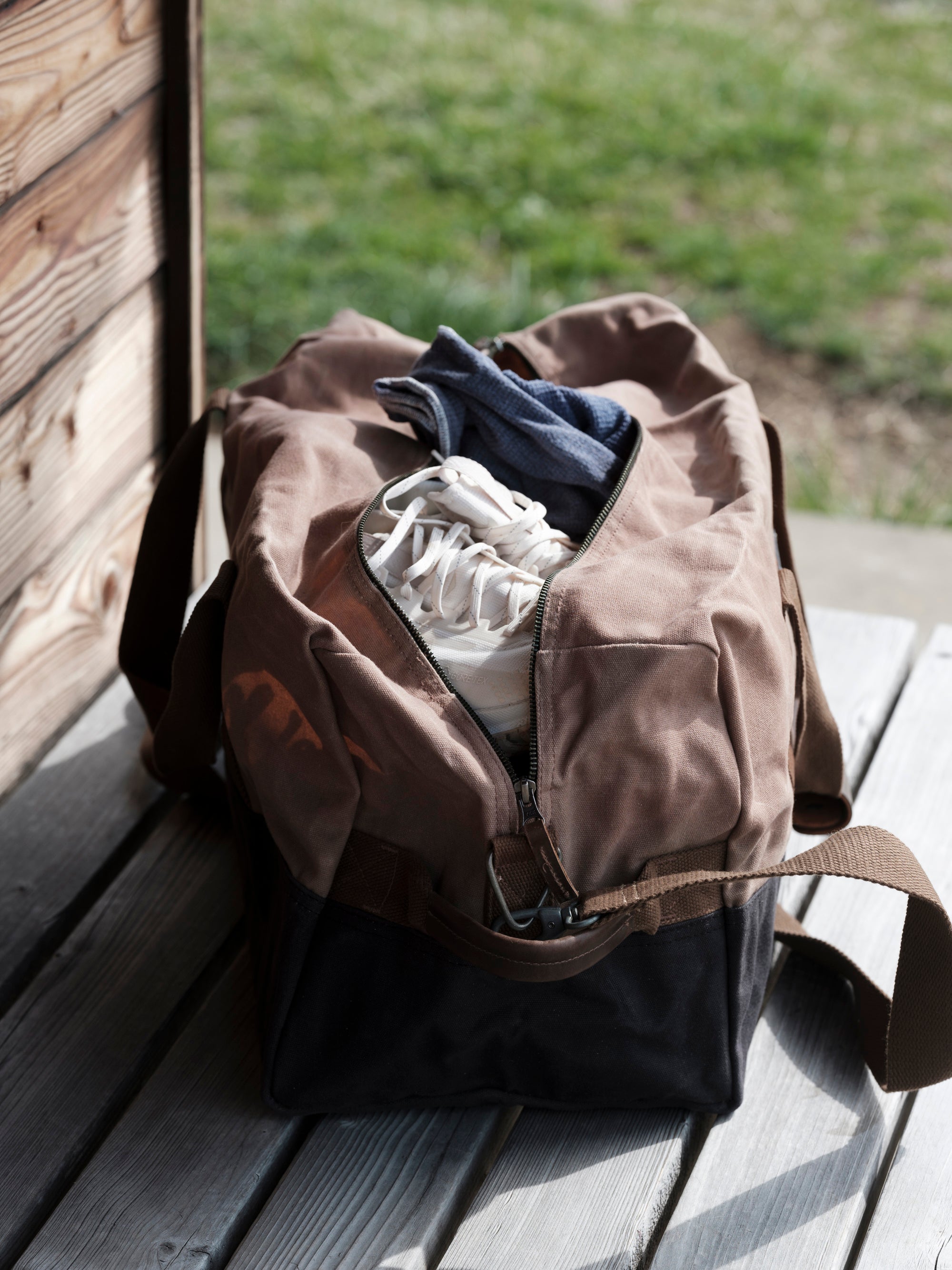 BAREBONES/ニーラム ダッフル