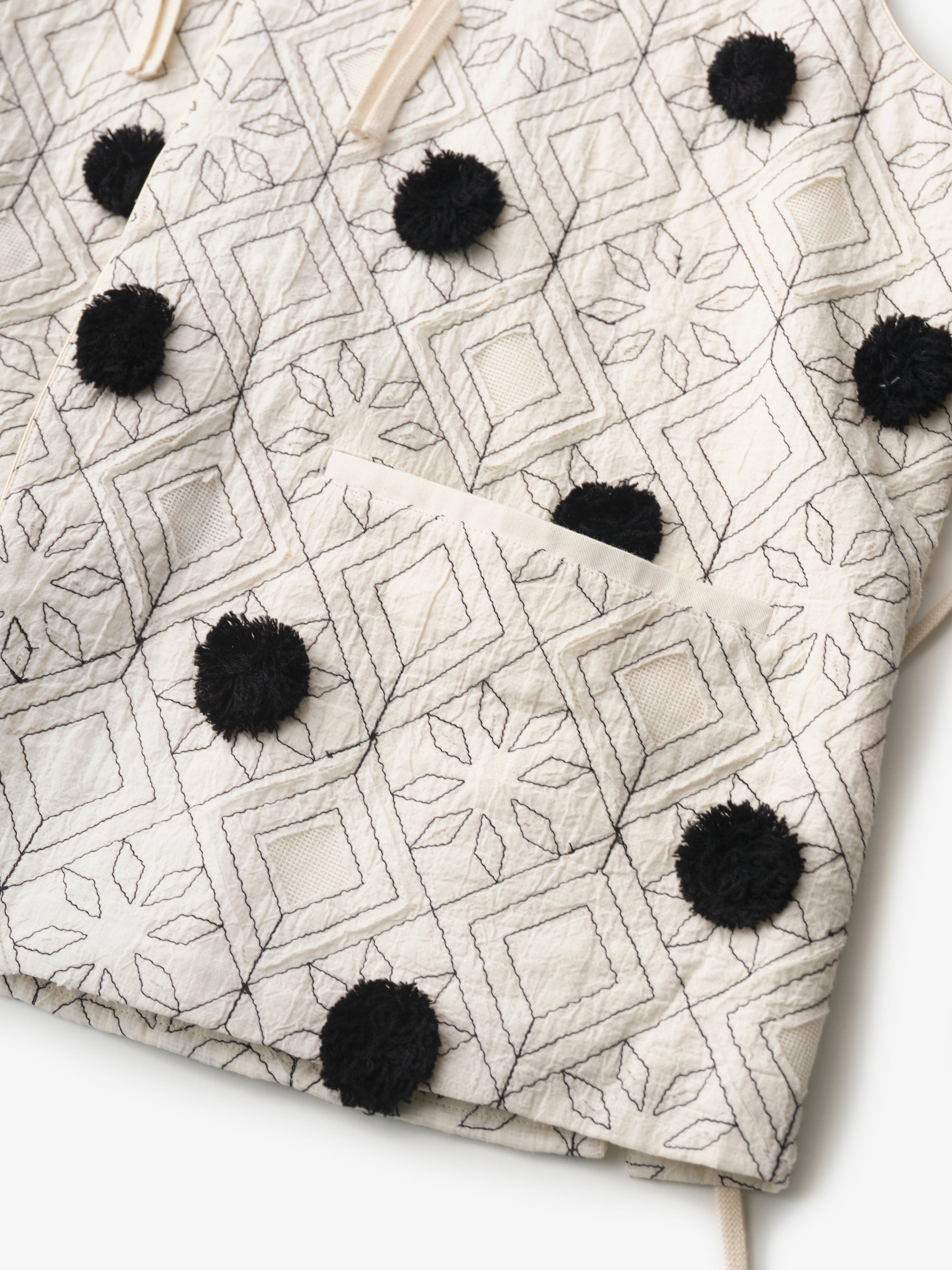 ASEEDONCLOUD/garden instrumentalist vest/blooming cloth