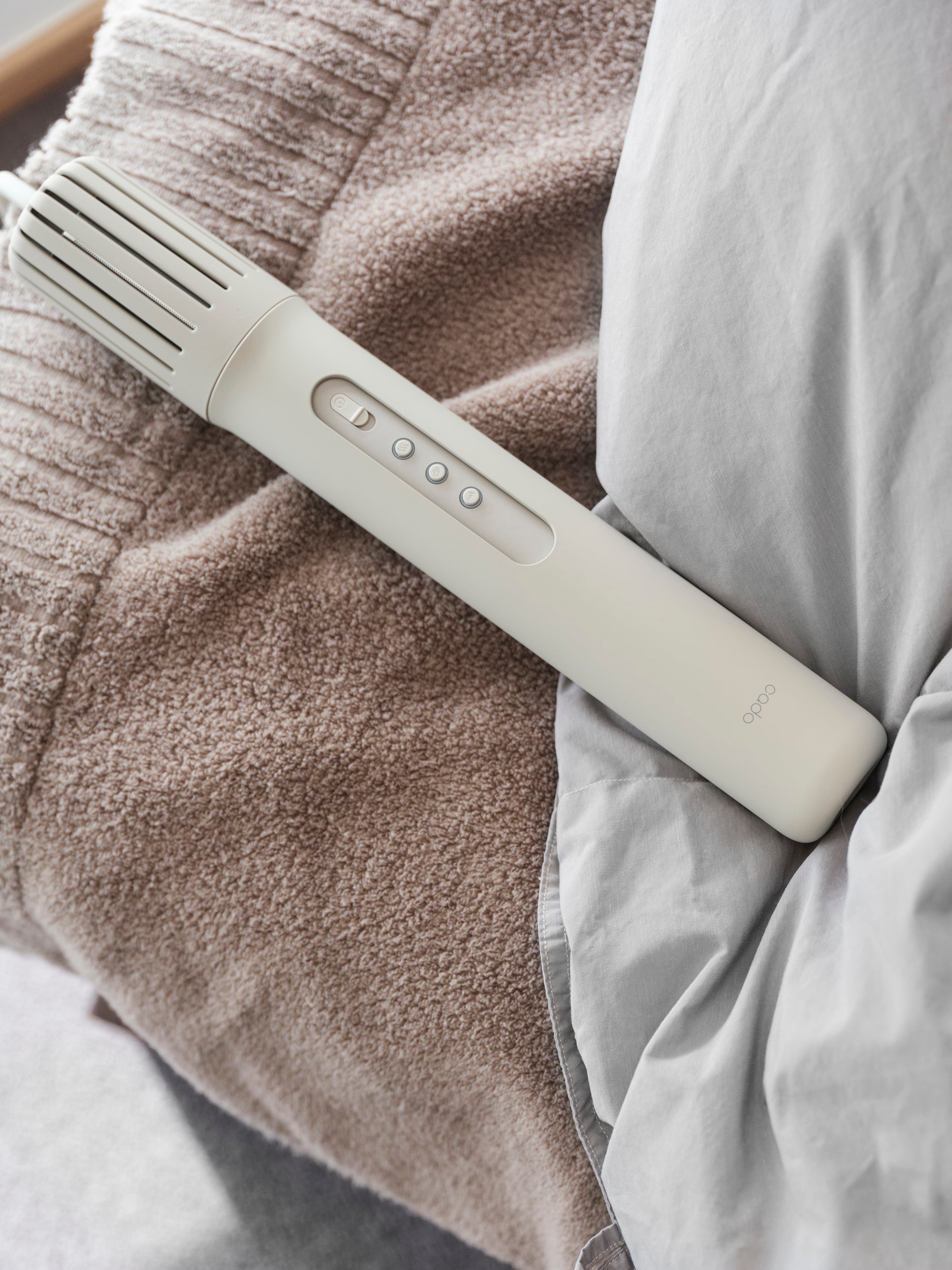 cado/ふとん乾燥機/FOEHN