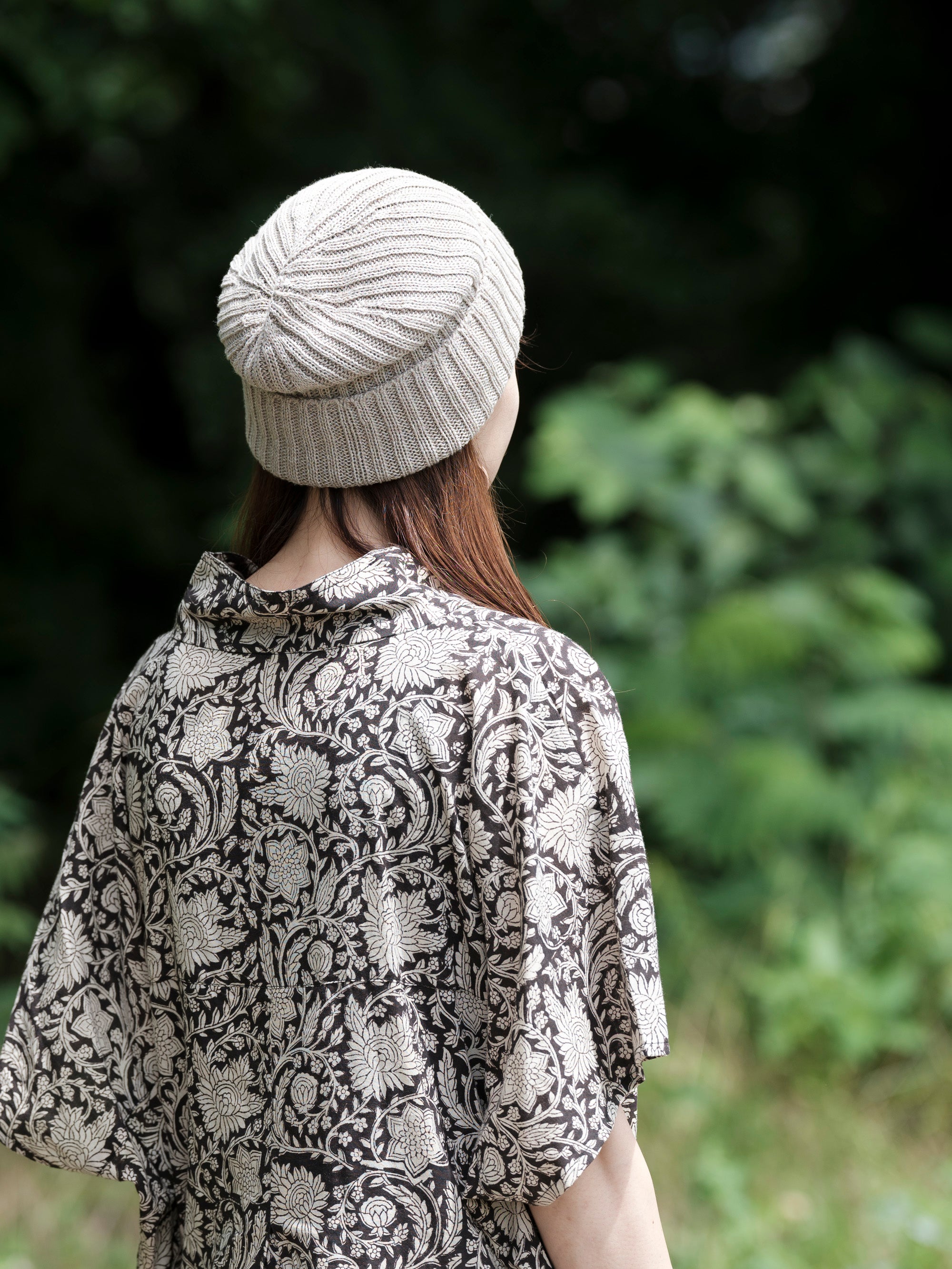 わざわざ/サラサラのリネンニット帽子