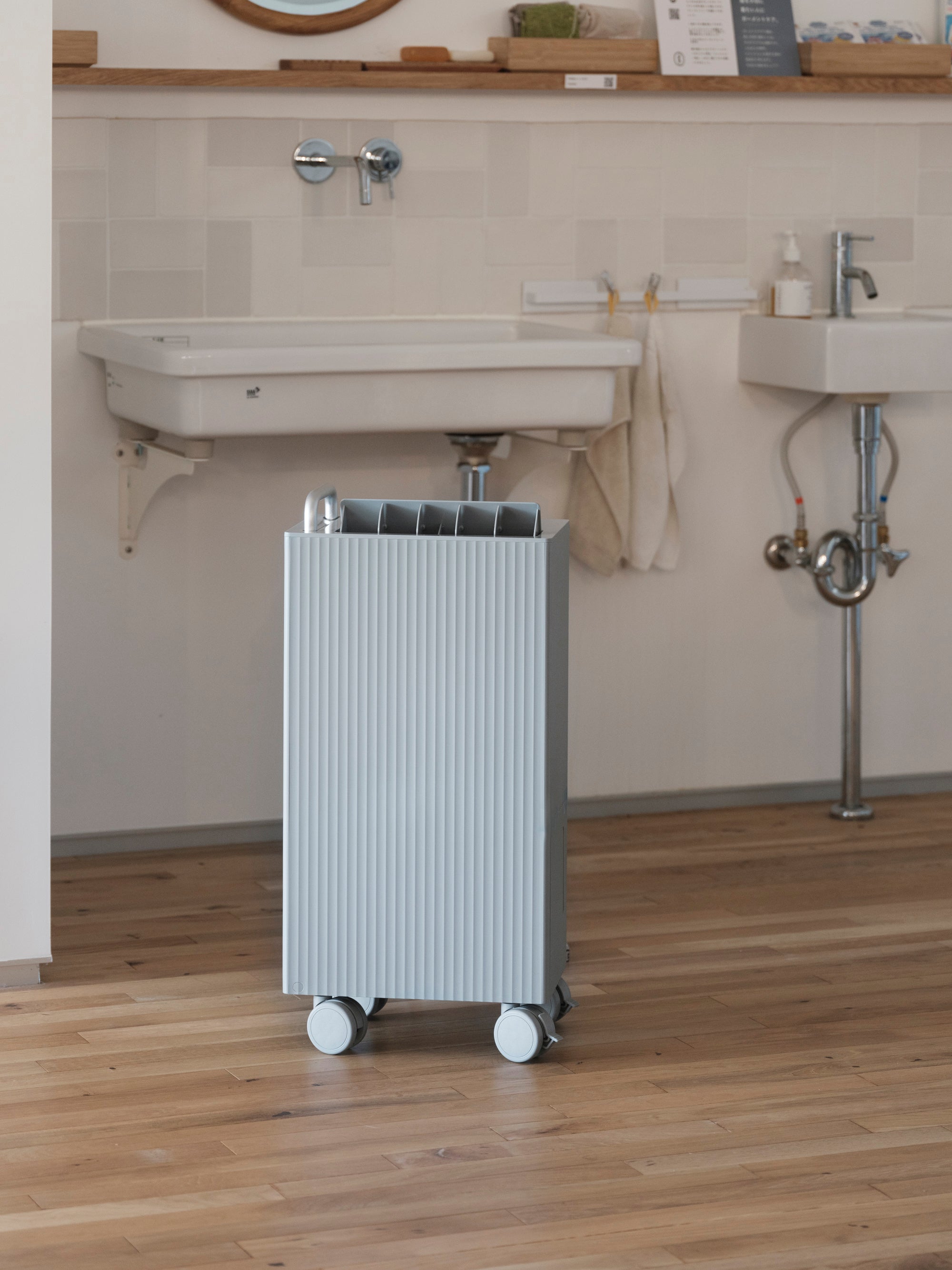 cado/除湿機/ROOT 7200