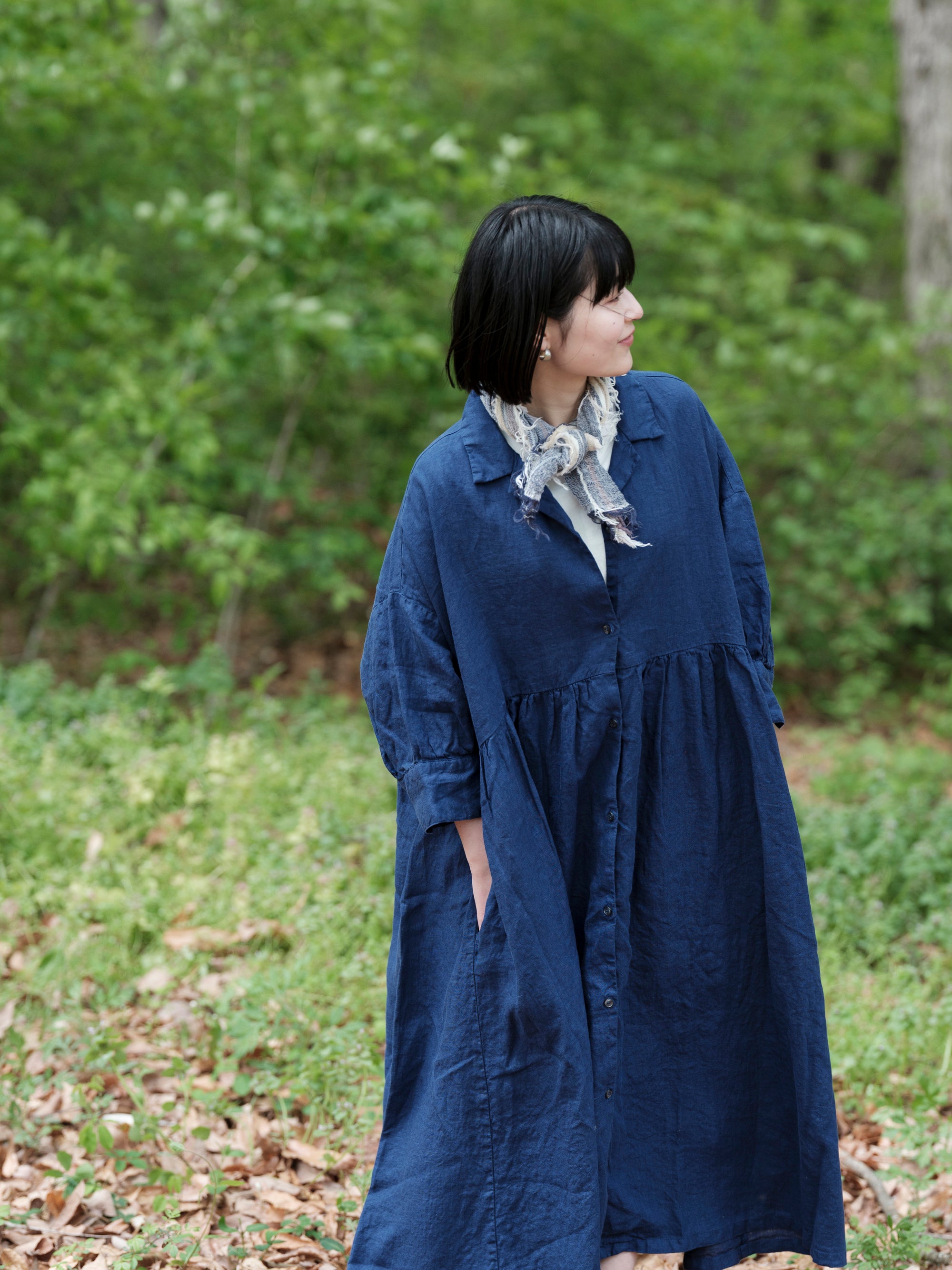 Honnete/Open Collar Gathered Dress