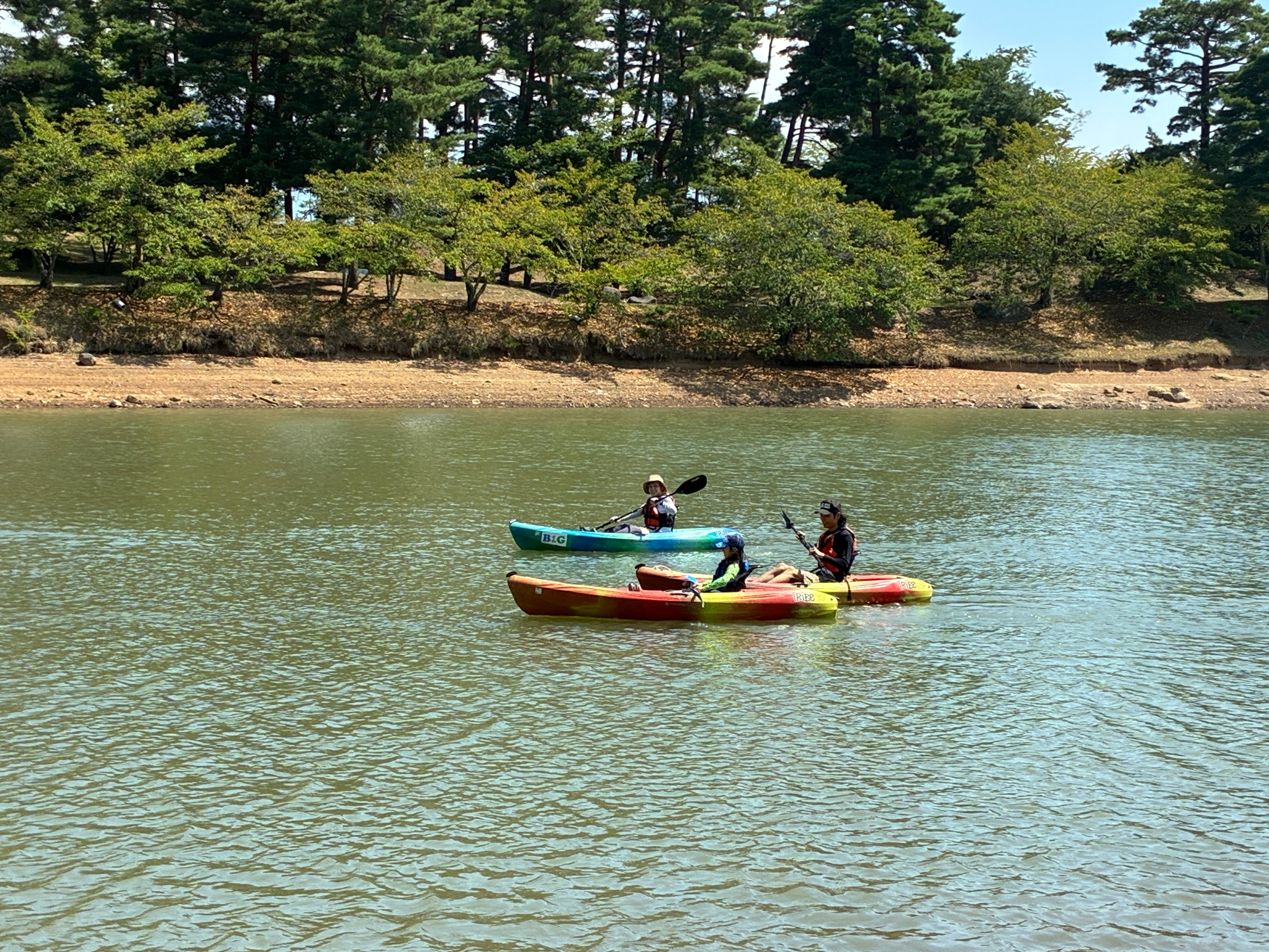 芸術むら公園・明神池でSUP&カヌー体験