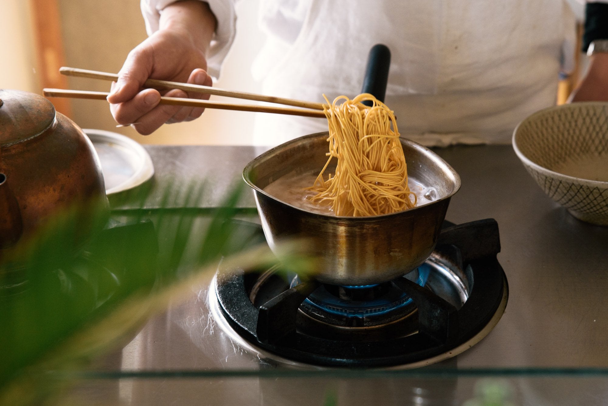 鳥志商店/激辛ラーメン朱