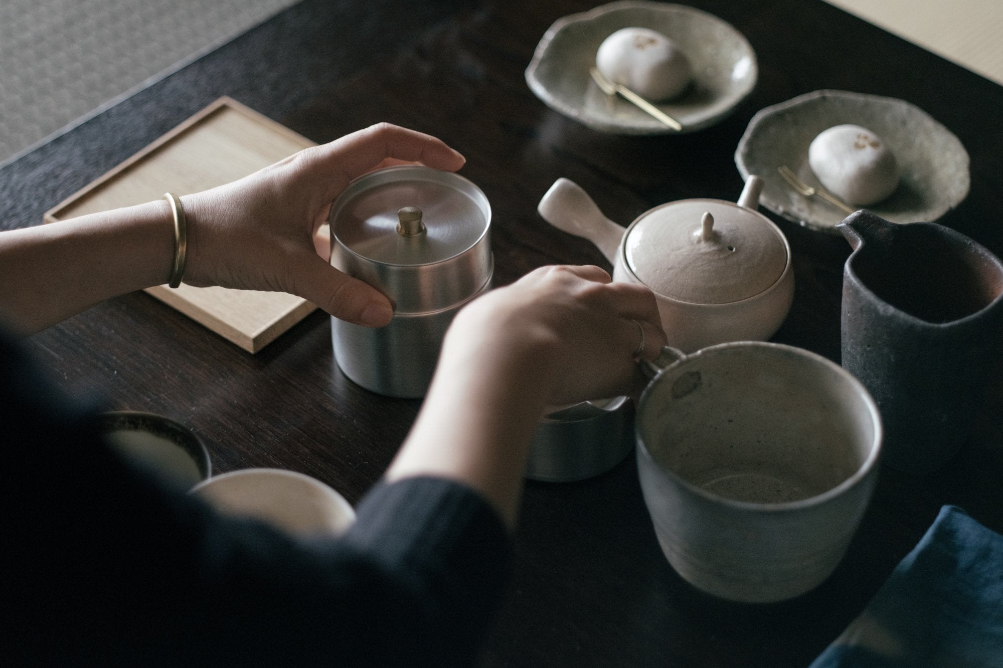 東屋/茶筒