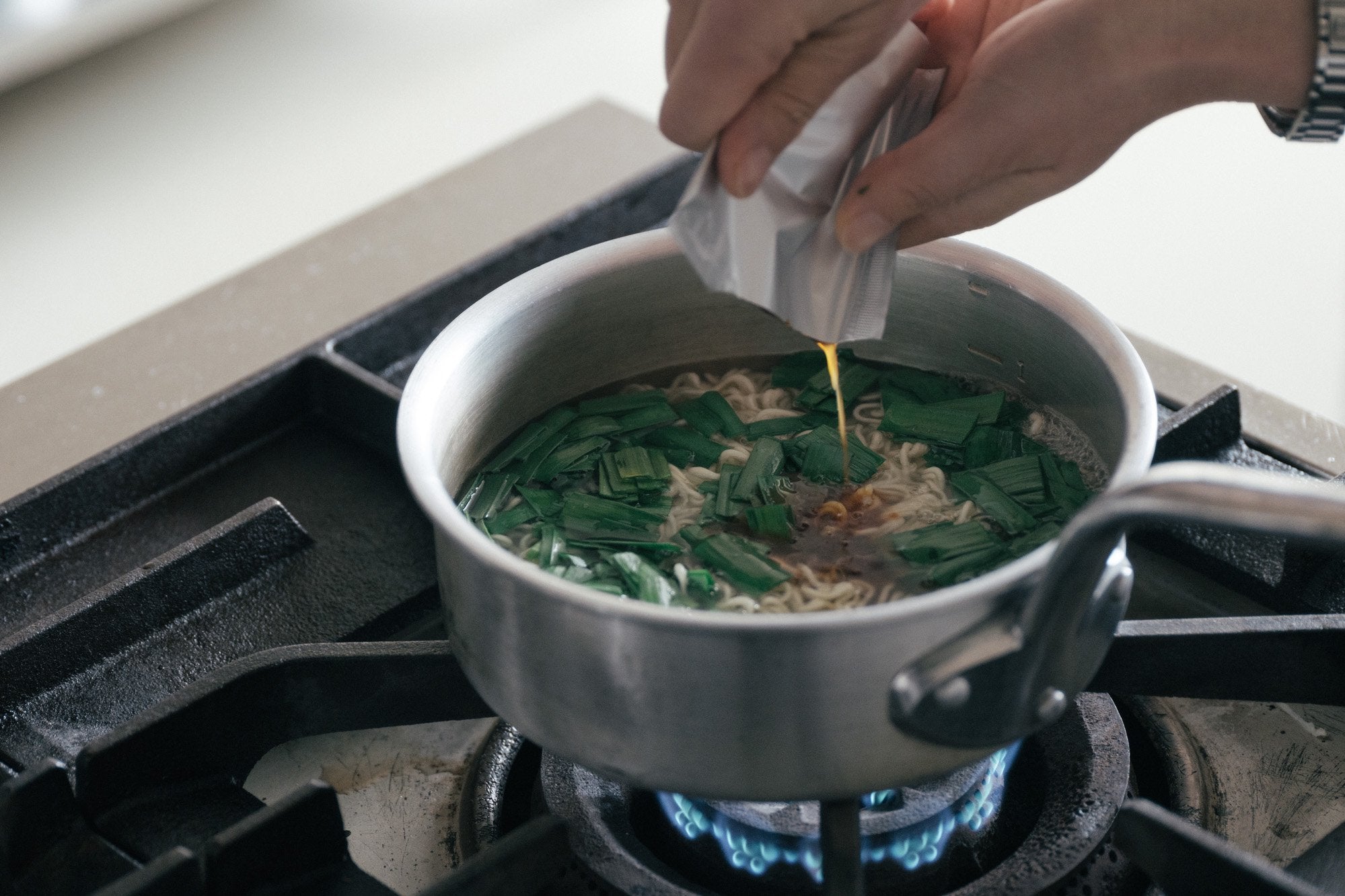 創健社/酸辣湯麺