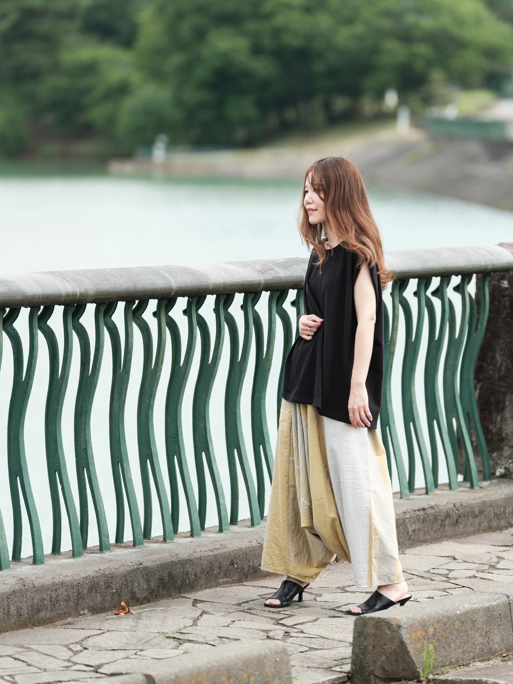 うさと ussato 袴パンツ 美品 うさとの服 綿 袴パンツ 草木染め 生成り usaato ウサト