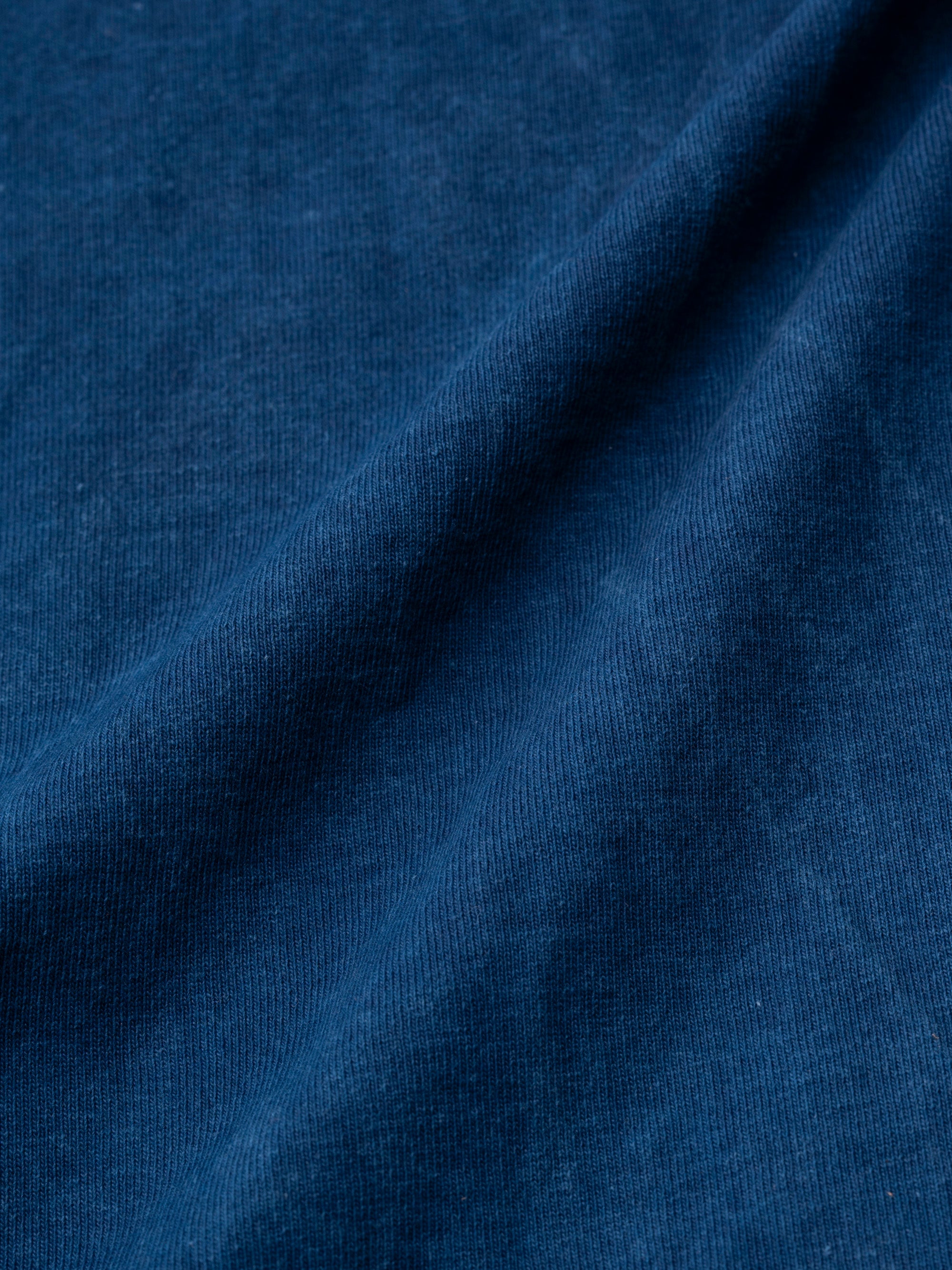 わざわざ×yohaku パン屋のTシャツ 草木染め 濃藍 サイズ4 パン屋のTシャツ 草木染め｜わざわざオリジナル