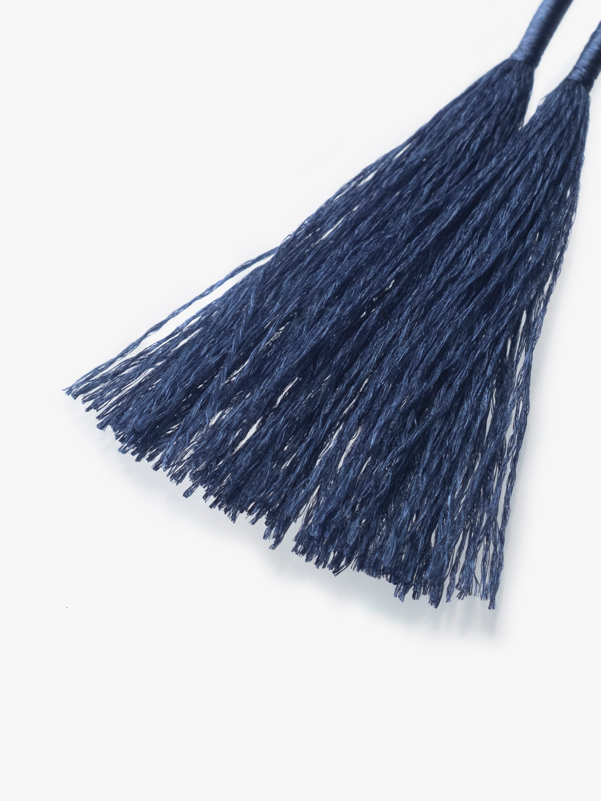 Hue Rain/アーチのタッセル耳飾り