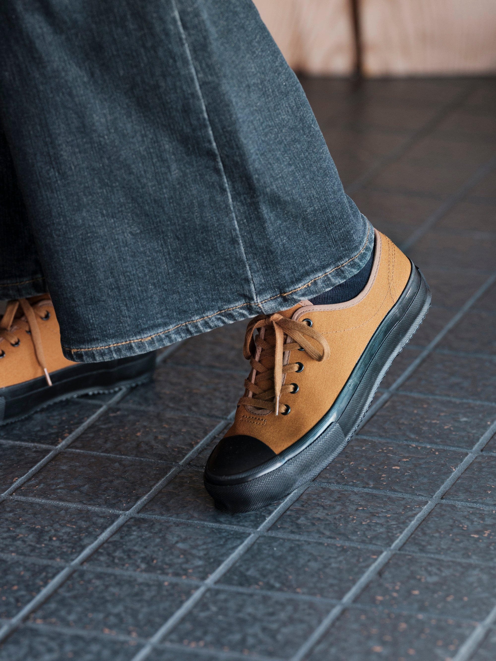 ムーンスター/UBAL