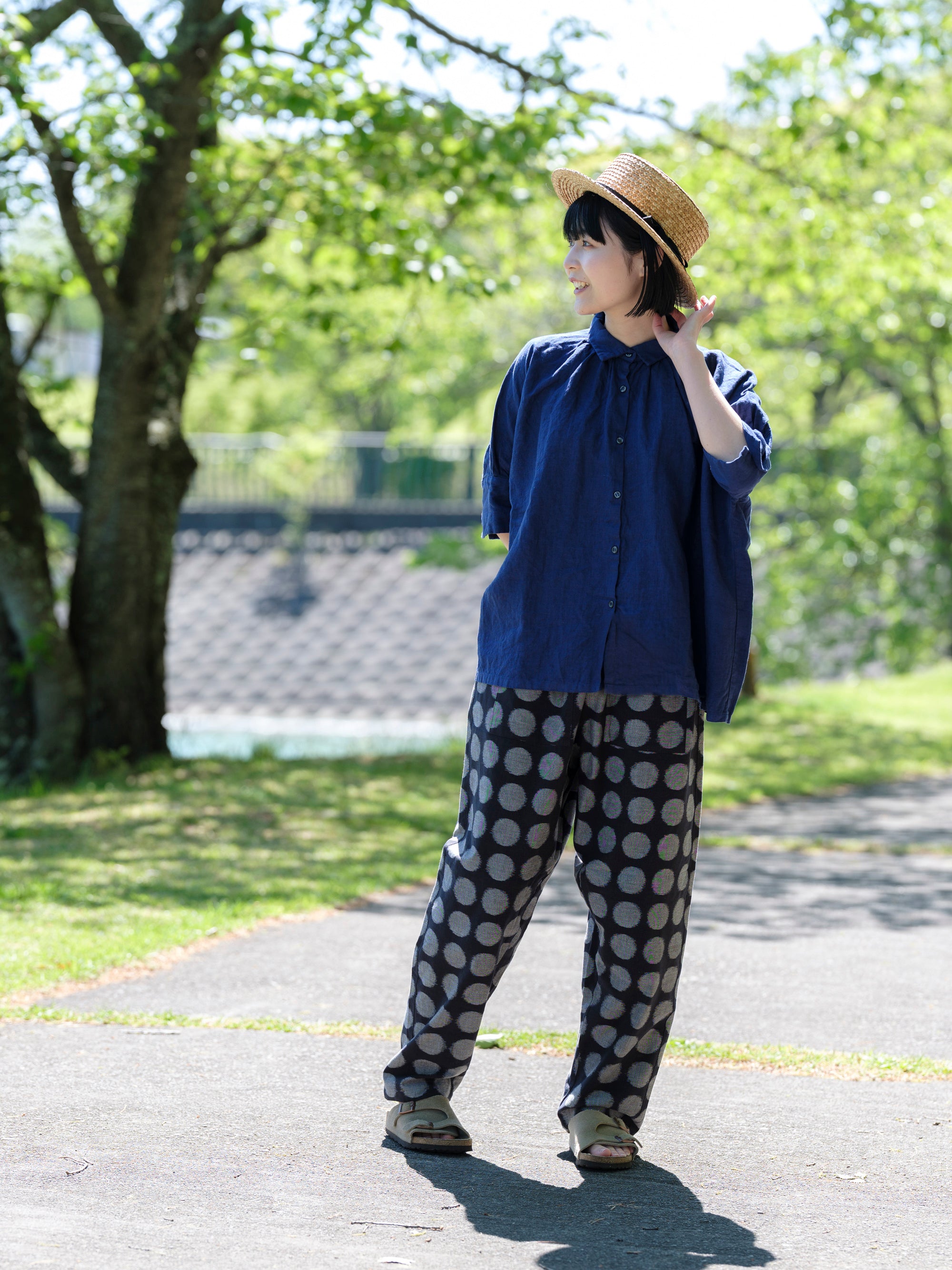 【Honnete】アイリッシュリネン オーバーサイズロングシャツ長袖ブラウス Honnete】アイリッシュリネン オーバーサイズロングシャツ長袖ブラウス