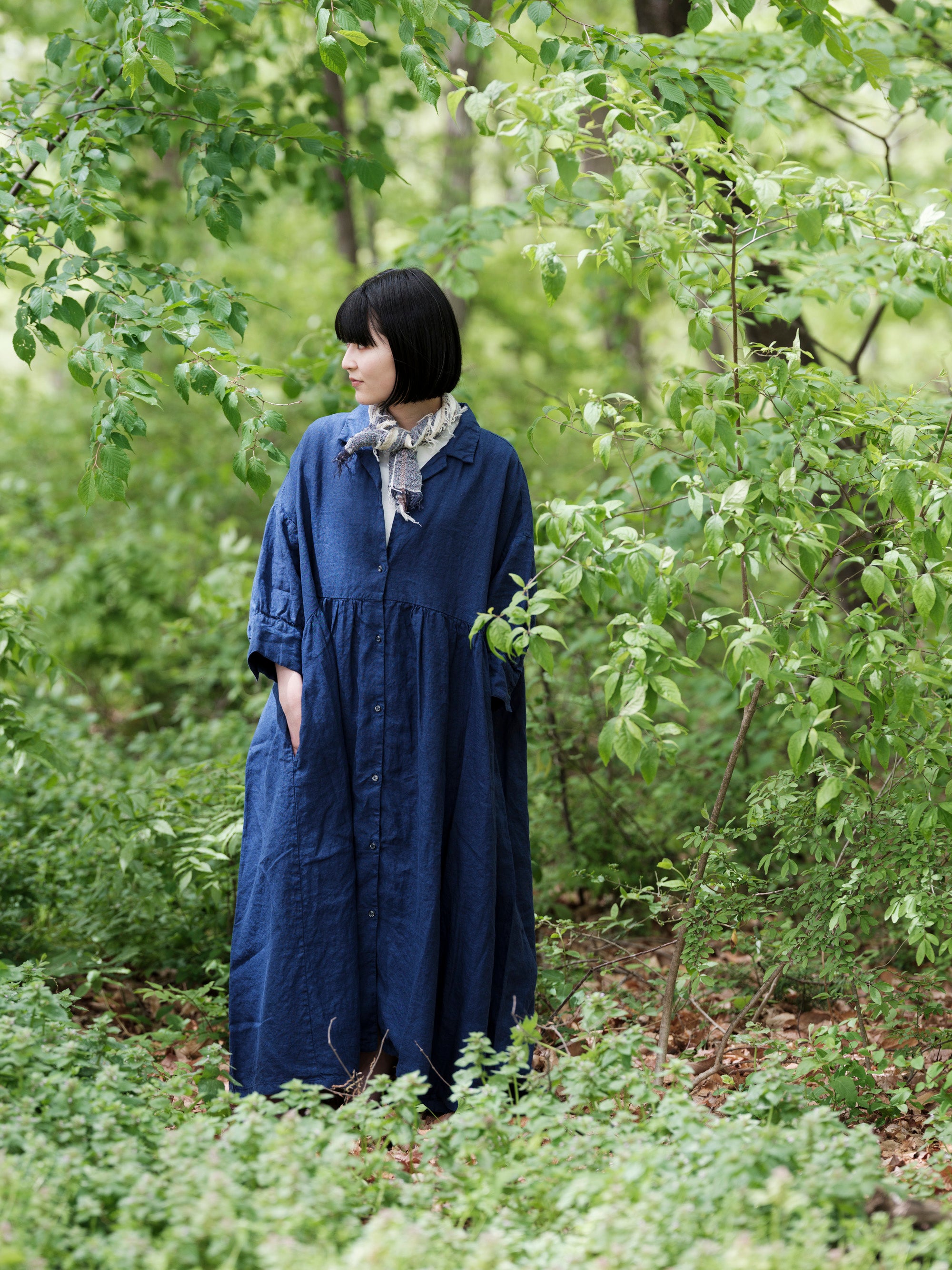 Open Collar Gathered Dress｜Honnete