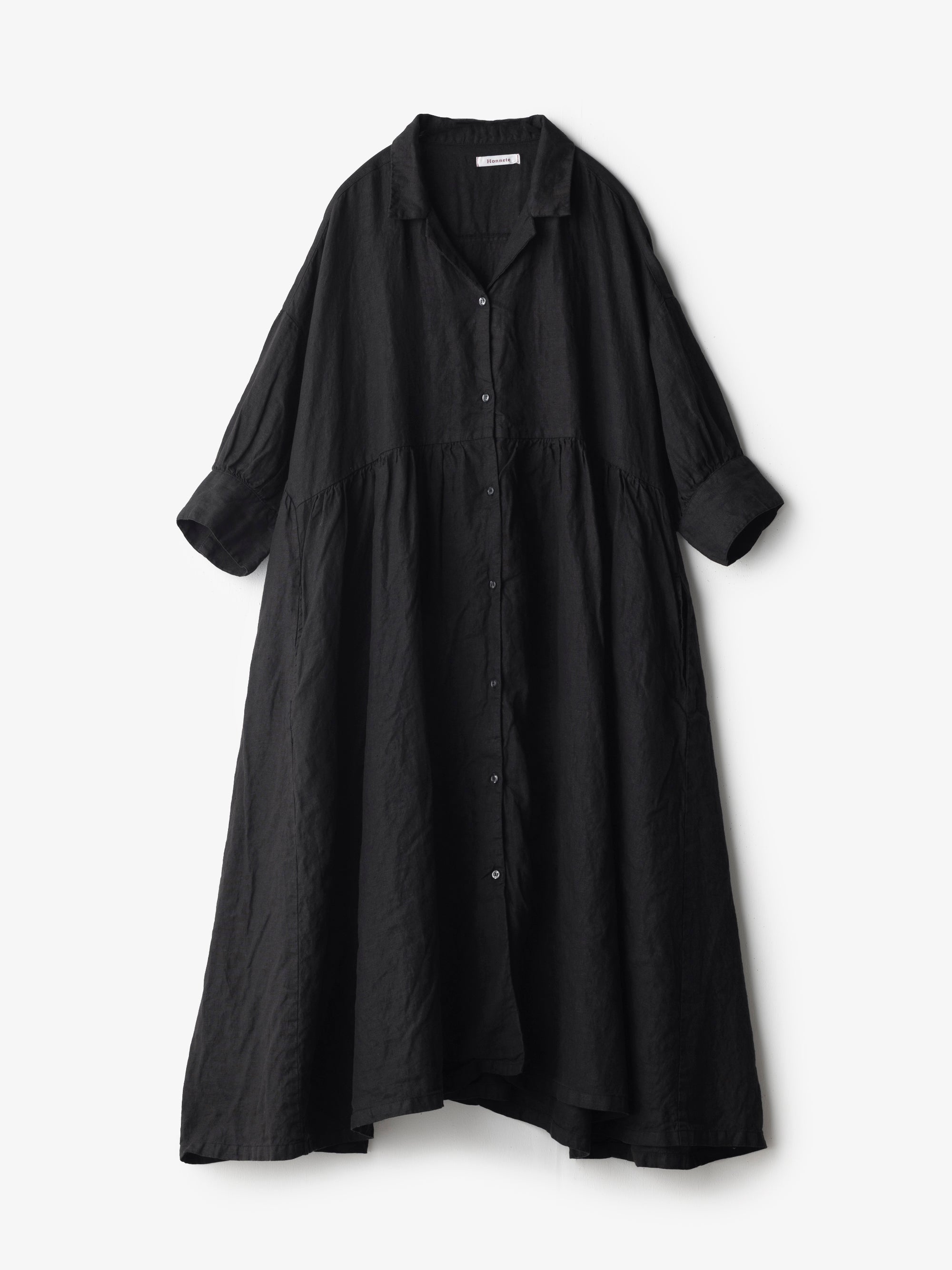 Open Collar Gathered Dress｜Honnete