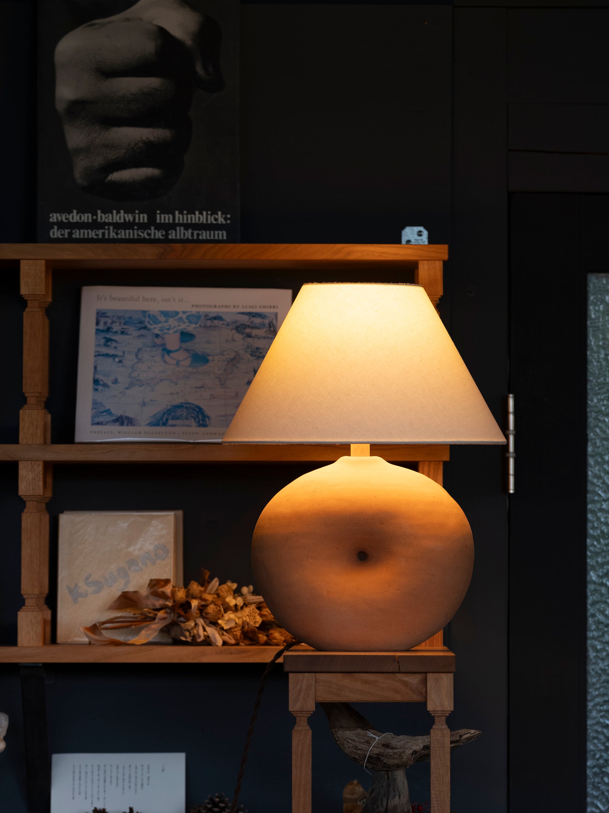 フルーツモチーフ テーブルランプ 陶器製 JUA/LAMPSHAPE