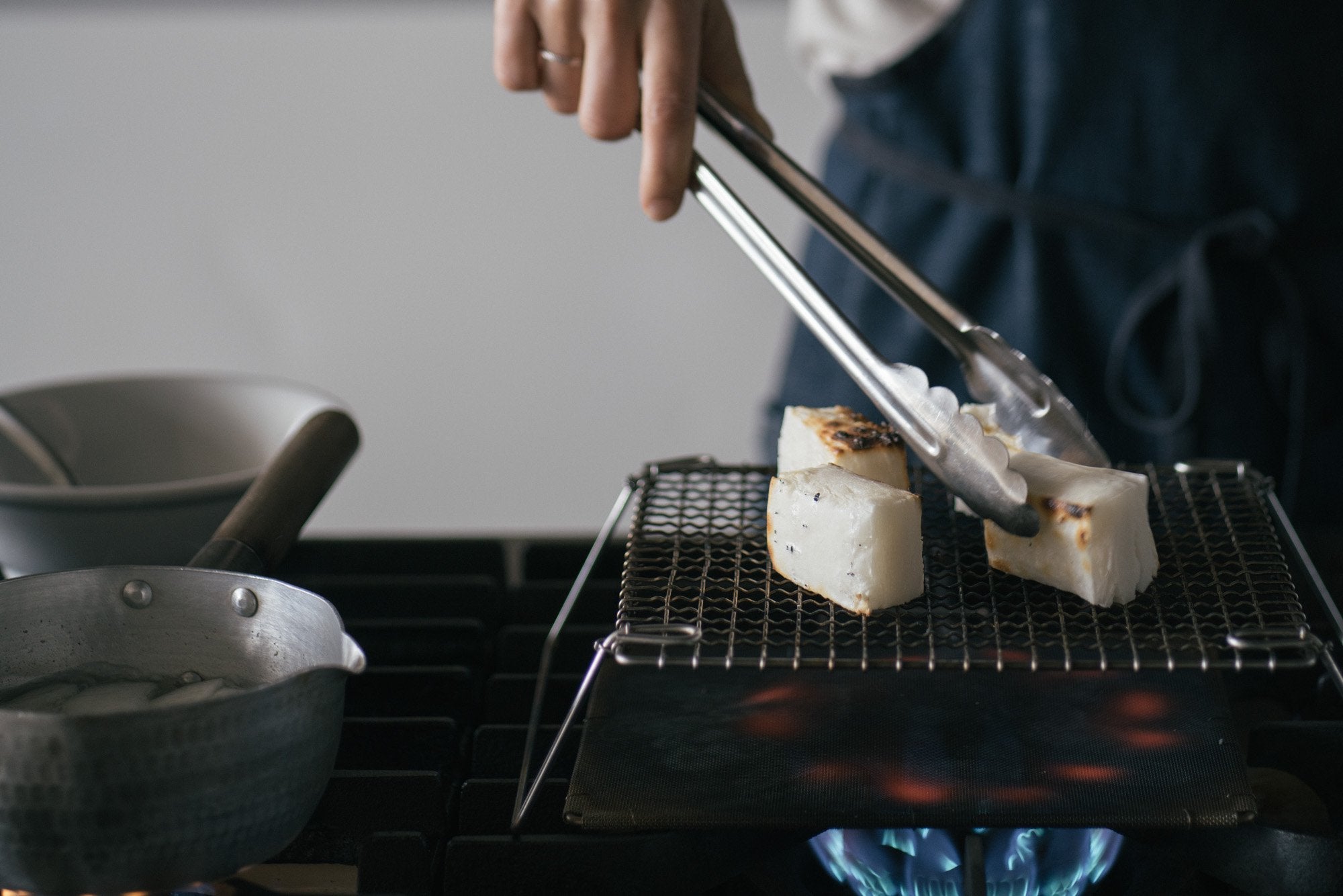 辻和金網/足付き焼き網