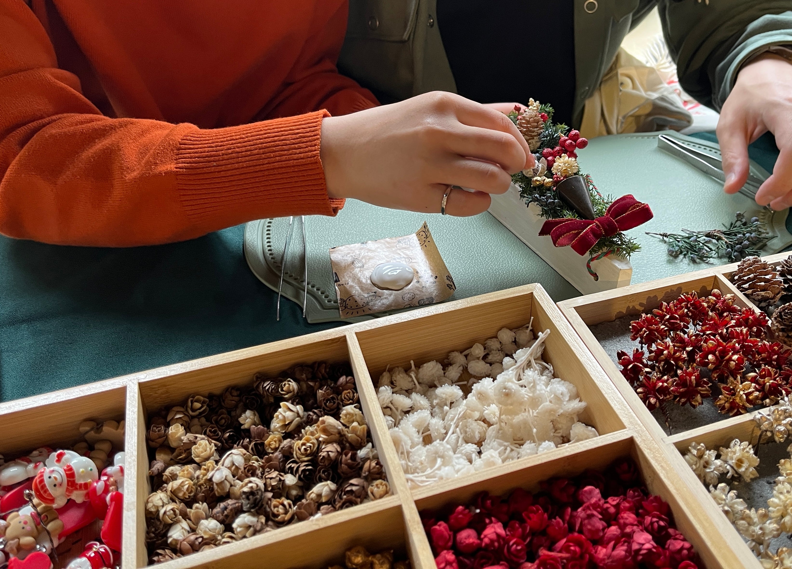 クリスマスを彩る「冬のクラフトワークショップ」